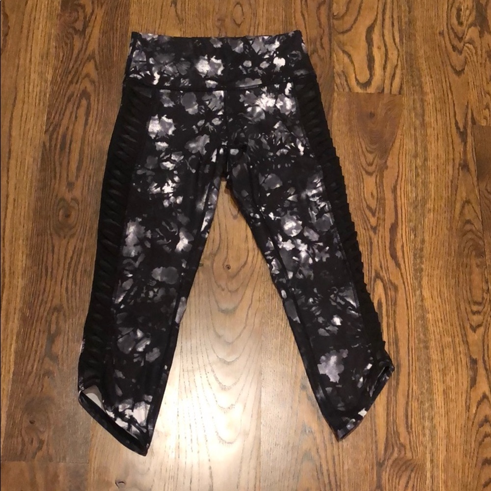 Lulu lemon cropped leggings!